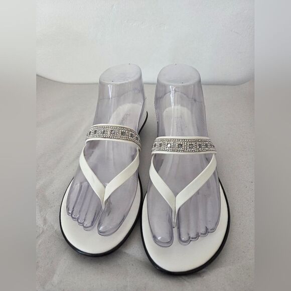 Toscanella White Gemstone Thong Sandals Rhinestone Italian Vacation Beach 7.5 - Picture 3 of 7